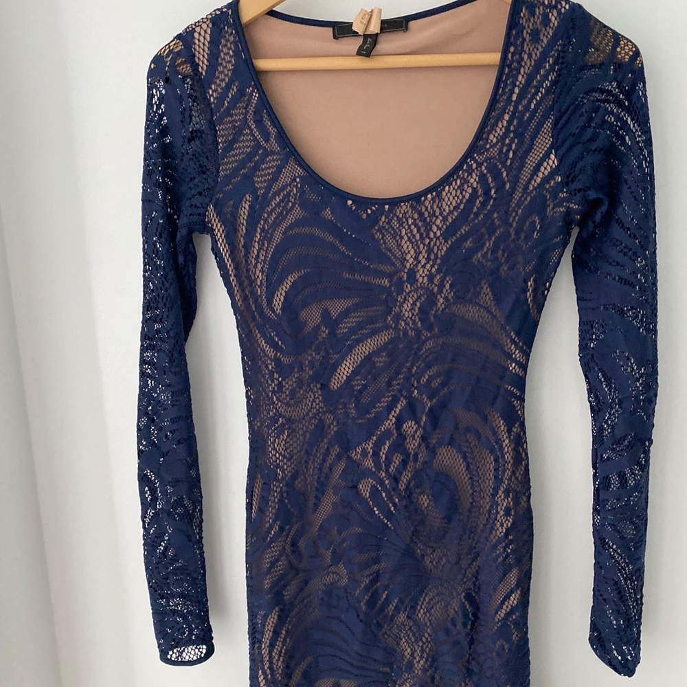 Bcbg lace knee dress